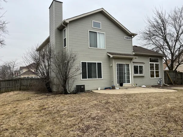 $375,100 | 246 Homewood Drive, Bolingbrook, IL 60440