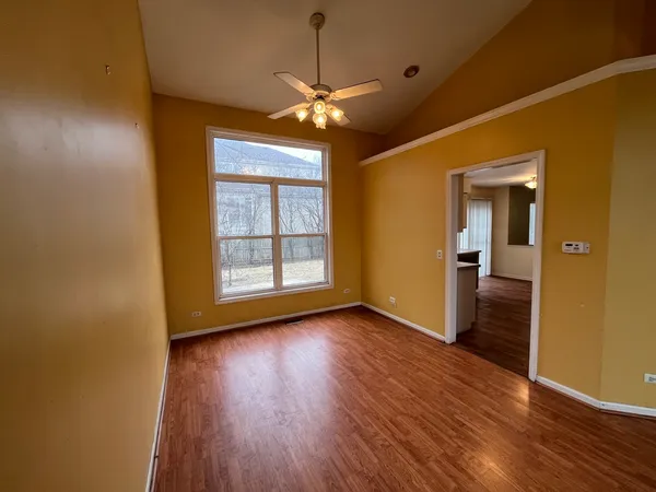 $375,100 | 246 Homewood Drive, Bolingbrook, IL 60440