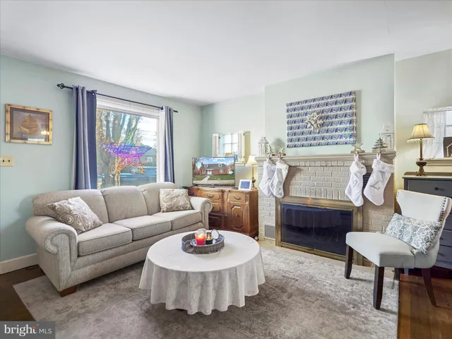 $220,000 | 467 Heintzelman Avenue, Chambersburg, PA 17201