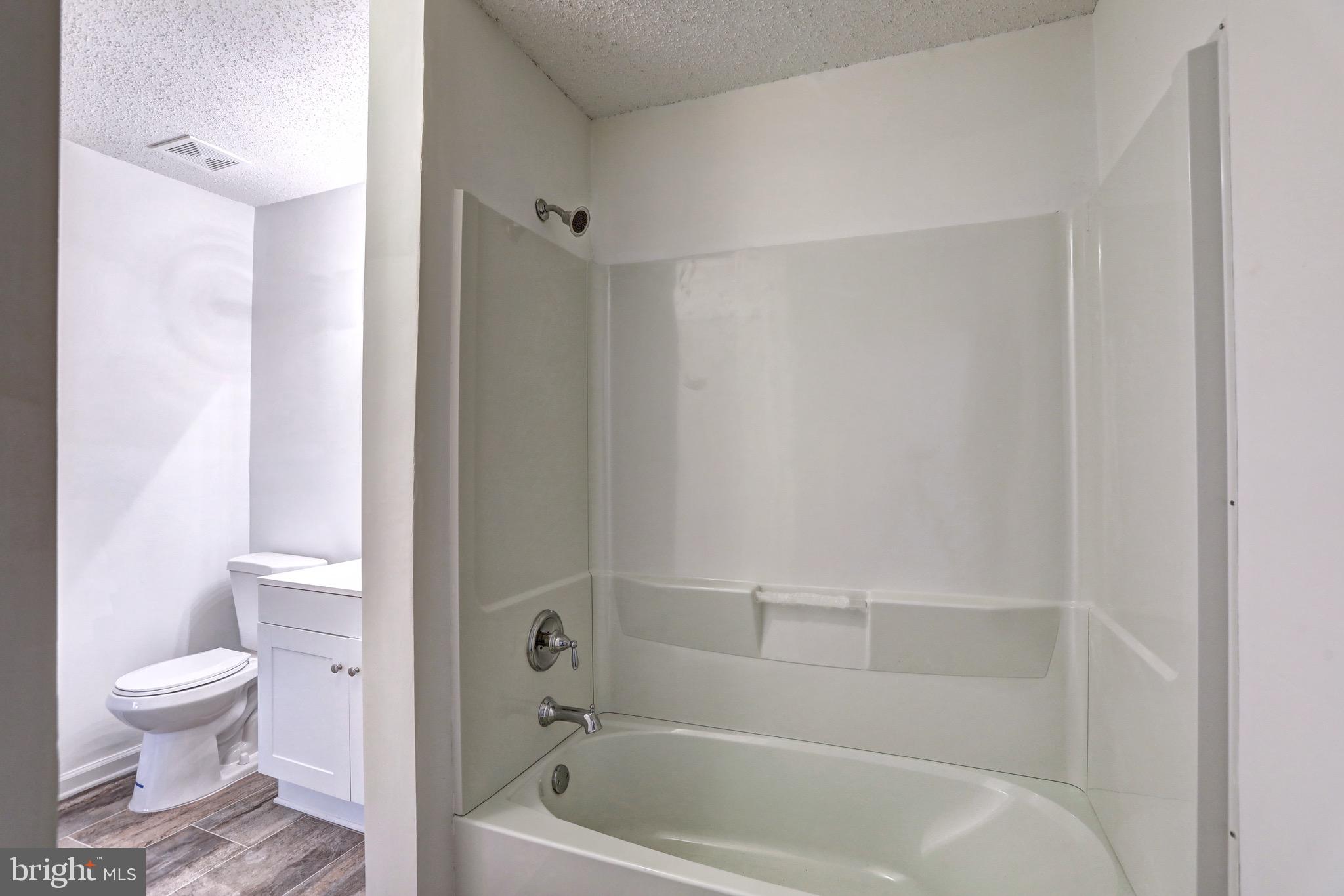 20957 Timber Ridge Terrace, Unit 104 Ashburn, VA 20147 - Photo 15 of 21 Gallery Image 15