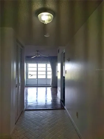 a view of empty room with window