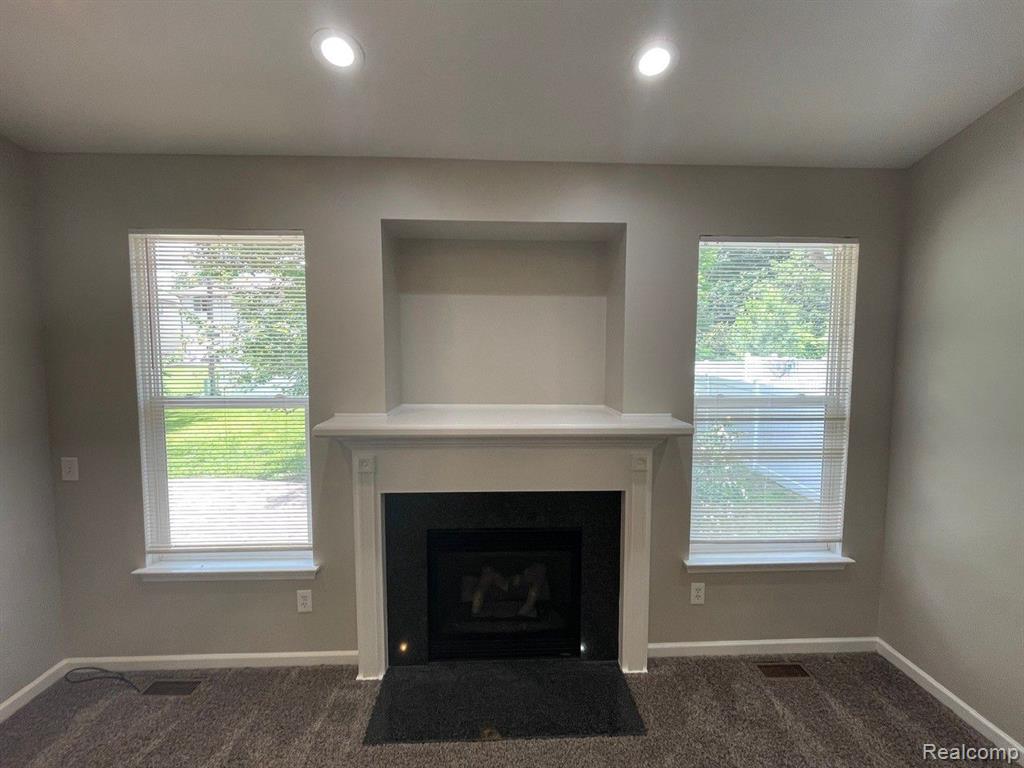 2720 Eastern Avenue Rochester Hills, MI 48307 - Photo 5 of 26