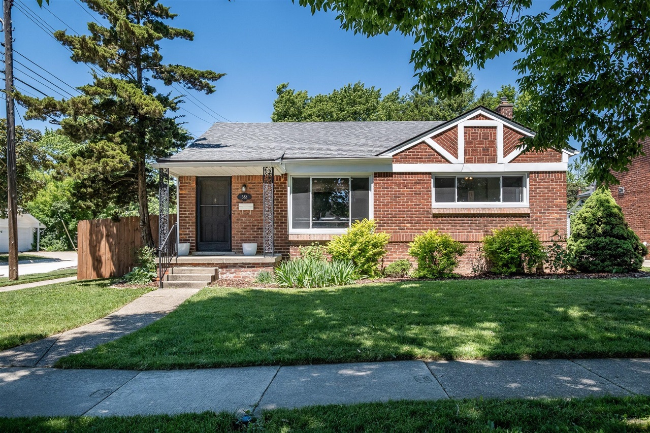 332 Normandy Road Royal Oak, MI 48073 - Photo 4 of 38