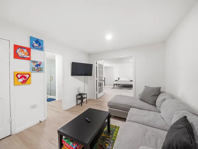 $4,000 | 8007 Beluche Drive, Galveston, TX 77551