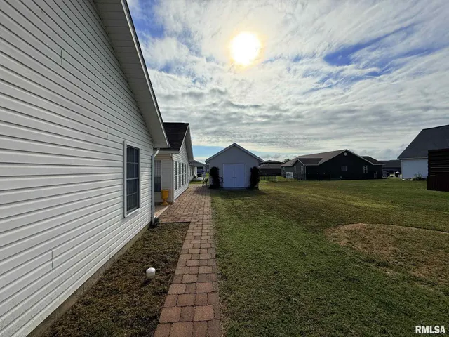 $339,900 | 1111 Early Bird Lane, Marion, IL 62959