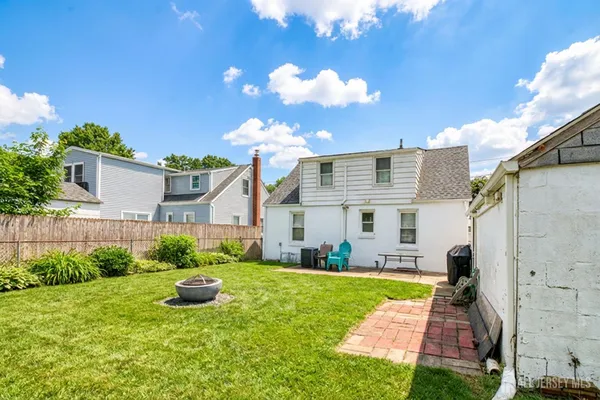 $2,900 | 186 Prigmore Street, East Brunswick, NJ 08816