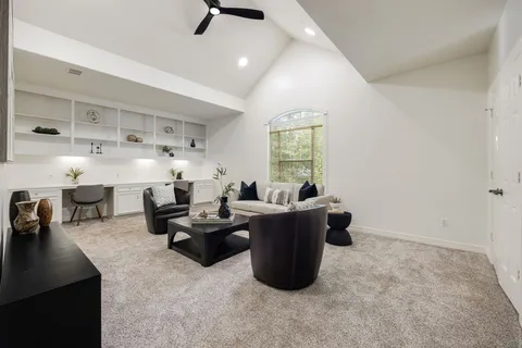 $1,250,000 | 4623 Braeburn Drive, Bellaire, TX 77401
