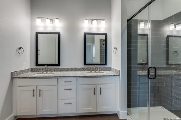 $3,675 | 330 East Carson Street, Unit 2302, San Antonio, TX 78208
