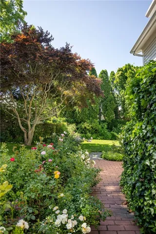 $2,195,000 | 12 Poplar Street, Newport, RI 02840