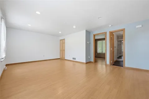 $485,000 | 18 Kohleen Drive, McKees Rocks, PA 15136