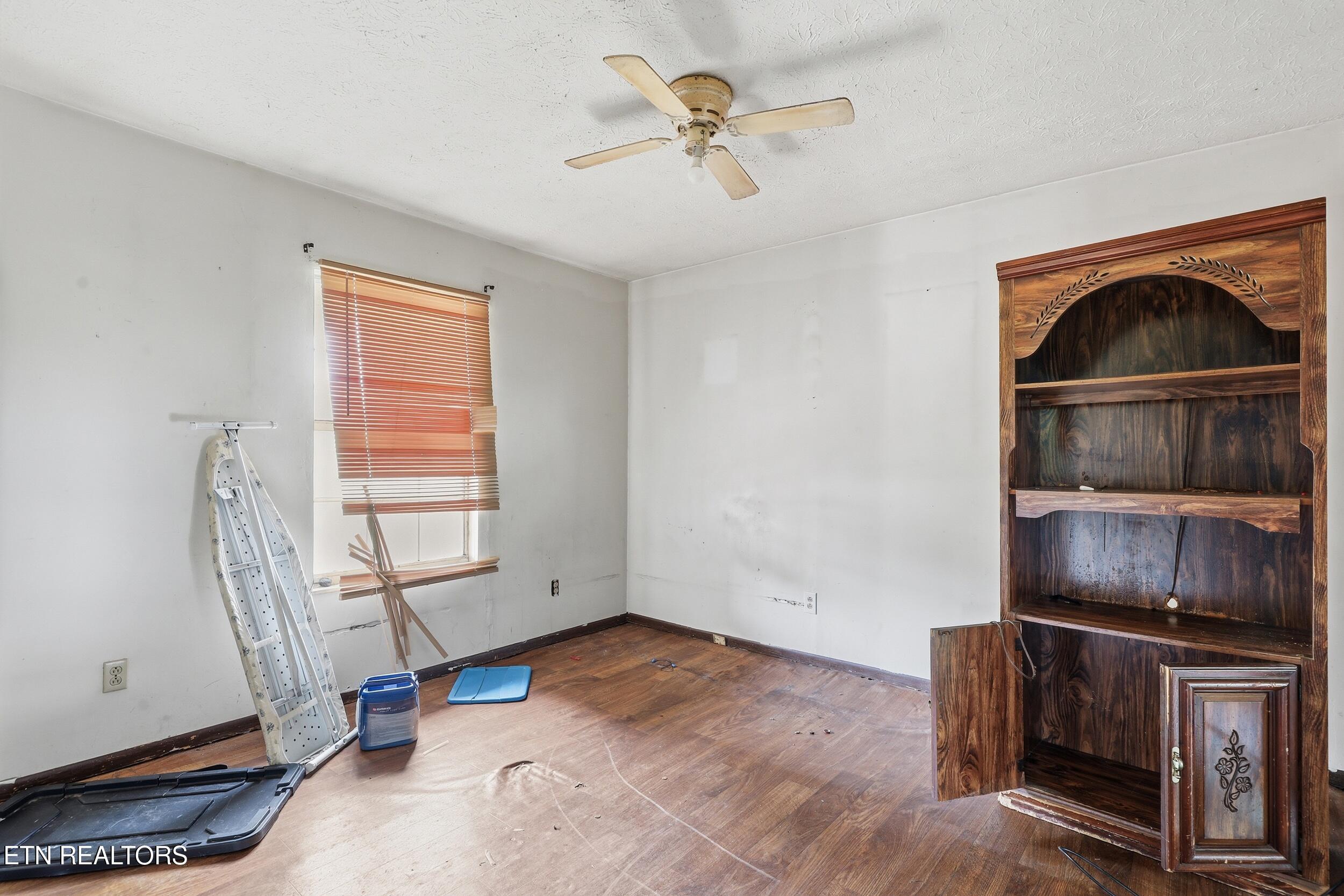 809 East Rhoten Street Jefferson City, TN 37760 - Photo 21 of 22 20_809_e_rhoten_st_0034
