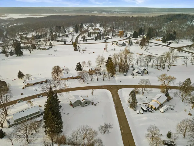 $423,900 | W277S8860 Lakeside Drive, Vernon, WI 53149