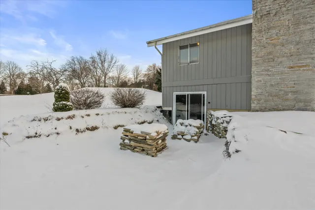 $423,900 | W277S8860 Lakeside Drive, Vernon, WI 53149
