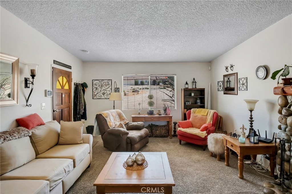 32720 Carnelian Road Lucerne Valley, CA 92356 - Photo 5 of 27