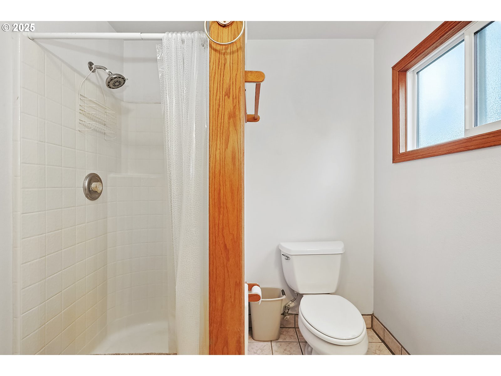850 Highway 142 Lyle, WA 98635 - Photo 16 of 39 a bathroom with a toilet and a shower