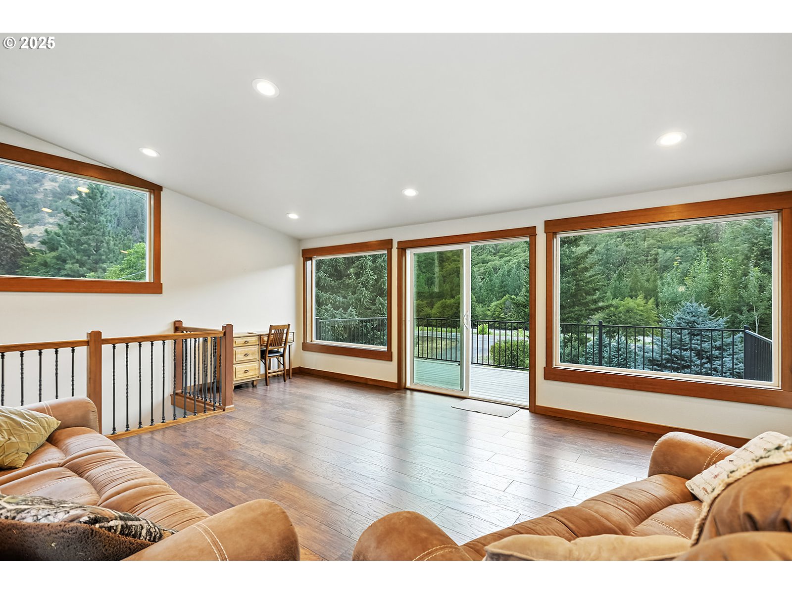 850 Highway 142 Lyle, WA 98635 - Photo 21 of 39 a view of a livingroom with furniture window and wooden floor