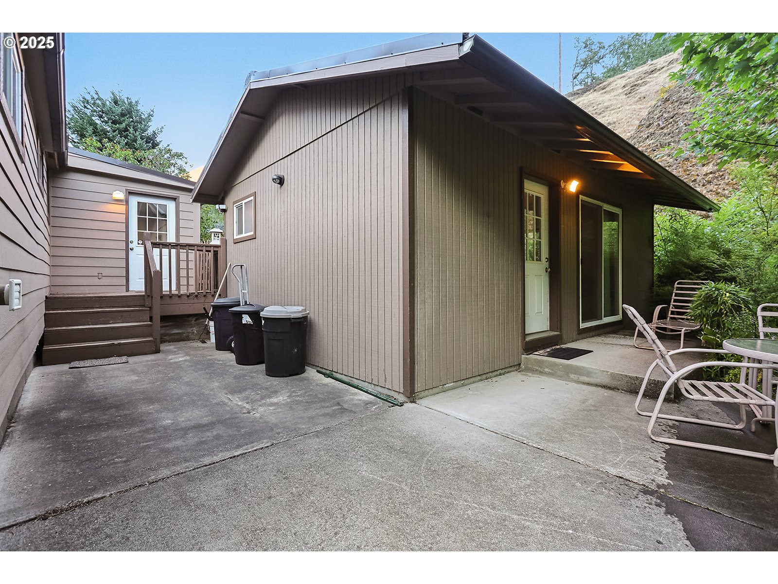 850 Highway 142 Lyle, WA 98635 - Photo 24 of 39 a backyard of a house with seating space