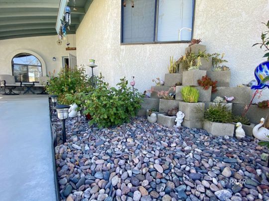 812 Charles Court Ridgecrest, CA 93555 - Photo 7 of 32