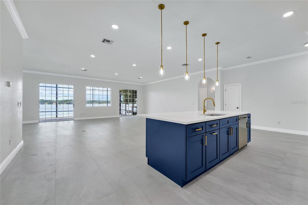 1703 Roberts Landing Road Windermere, FL 34786 - Photo 21 of 61 a spacious bathroom with a large tub and sink