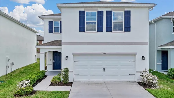 $375,000 | 32606 Canyonlands Drive, Wesley Chapel, FL 33543