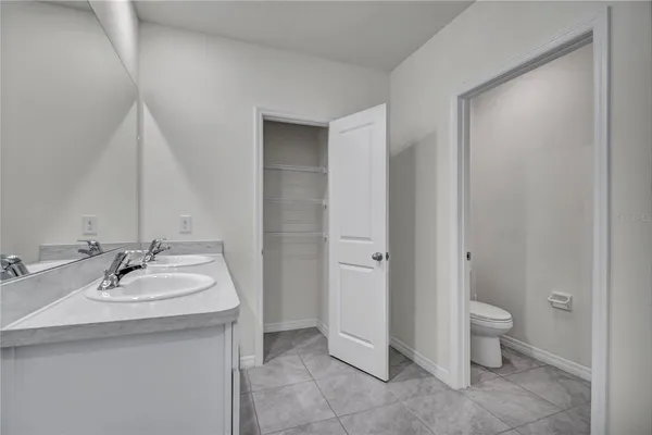 $375,000 | 32606 Canyonlands Drive, Wesley Chapel, FL 33543