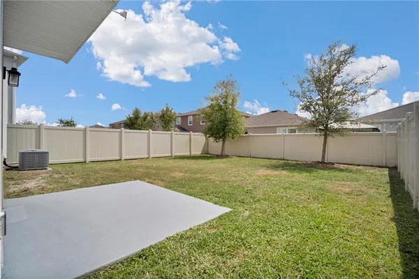 $375,000 | 32606 Canyonlands Drive, Wesley Chapel, FL 33543