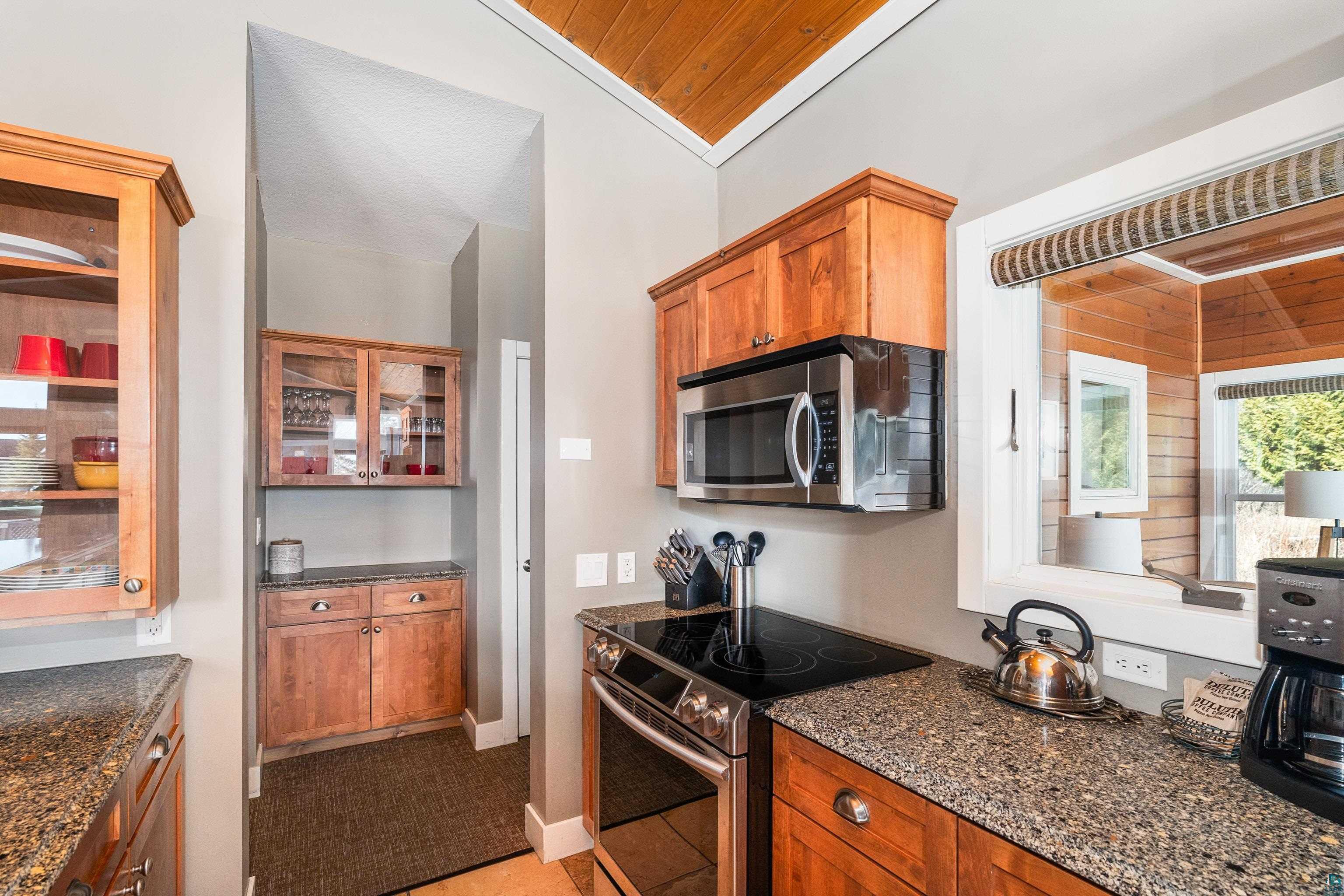 563 Larsmont Way, Unit 405 Two Harbors, MN 55616 - Photo 17 of 50