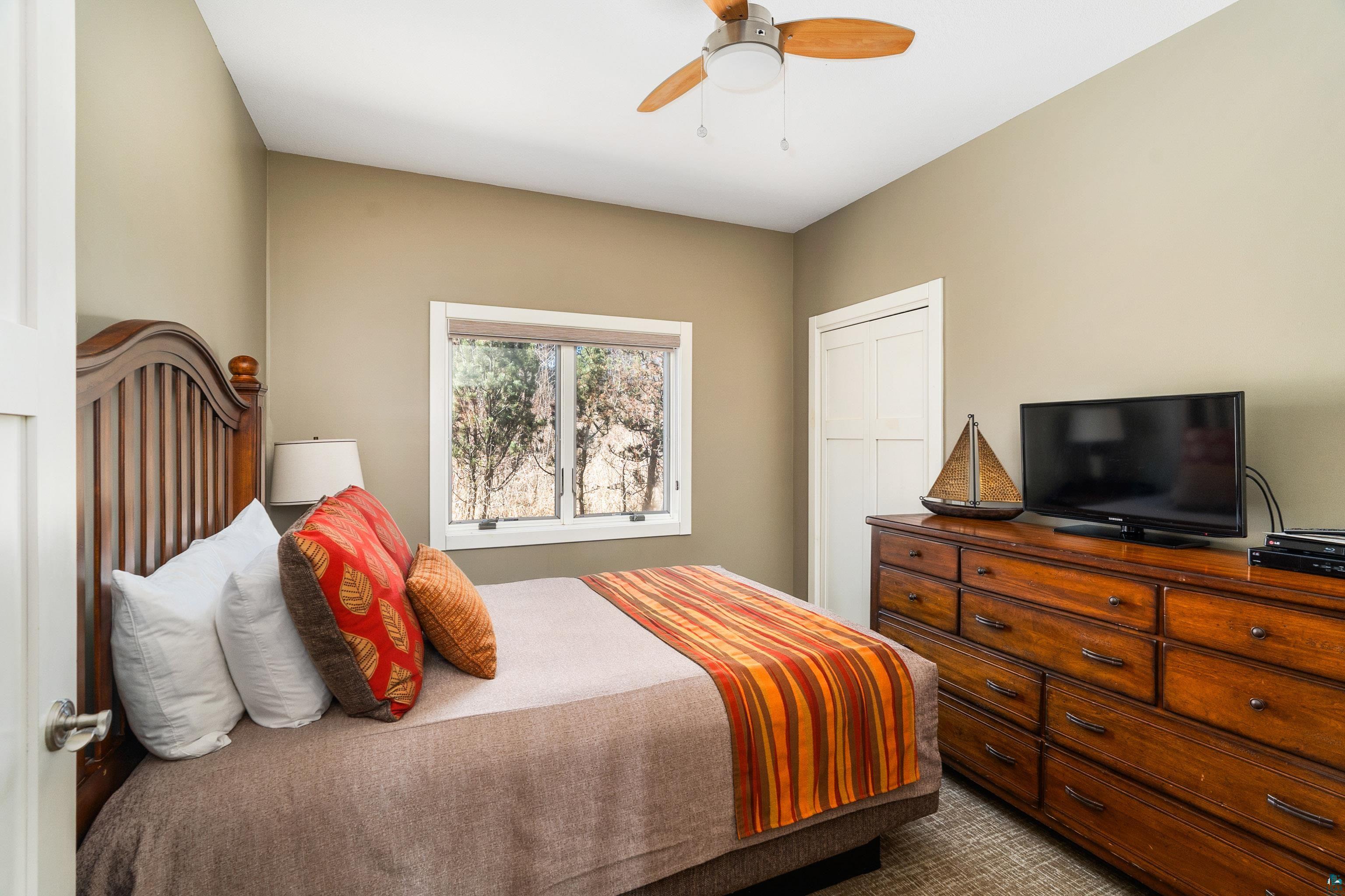 563 Larsmont Way, Unit 405 Two Harbors, MN 55616 - Photo 30 of 50