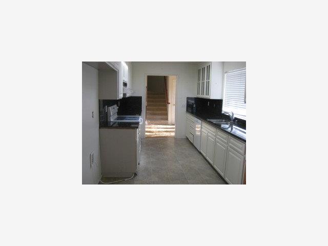 212 Sandraya Heights Road Scotts Valley, CA 95066 - Photo 3 of 7 Gallery Image 3