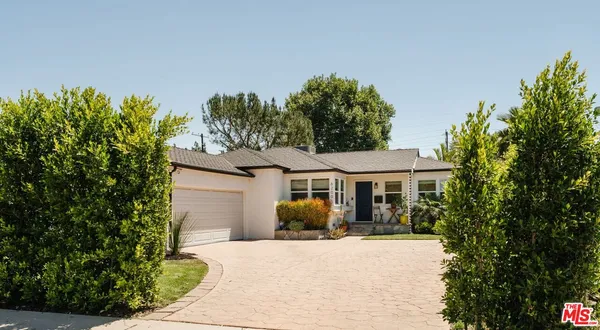 $849,000 | 6200 Topeka Drive, Tarzana, CA 91335