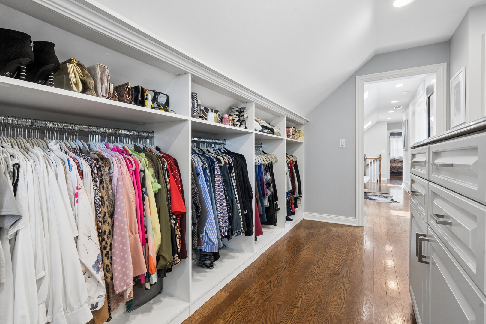 5305 West Addison Street Chicago, IL 60641 - Photo 21 of 41