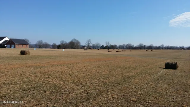 $499,000 | 2 Tucker Pl Way, Dandridge, TN 37725