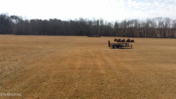 $499,000 | 2 Tucker Pl Way, Dandridge, TN 37725