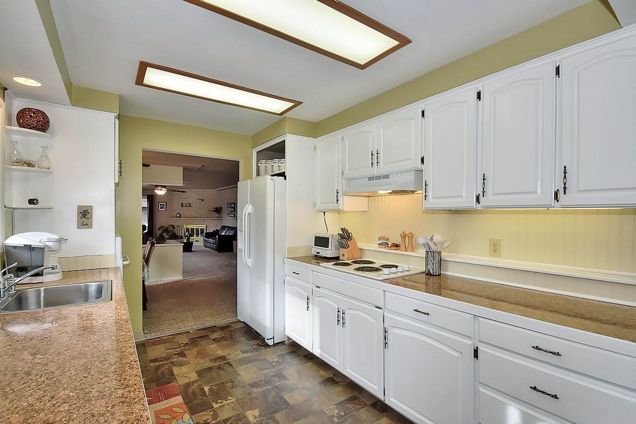 1615 South Bowdish Road Spokane, WA 99206 - Photo 8 of 20