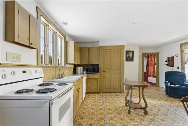 $359,900 | 12 Key Hill Road, Greene, ME 04236