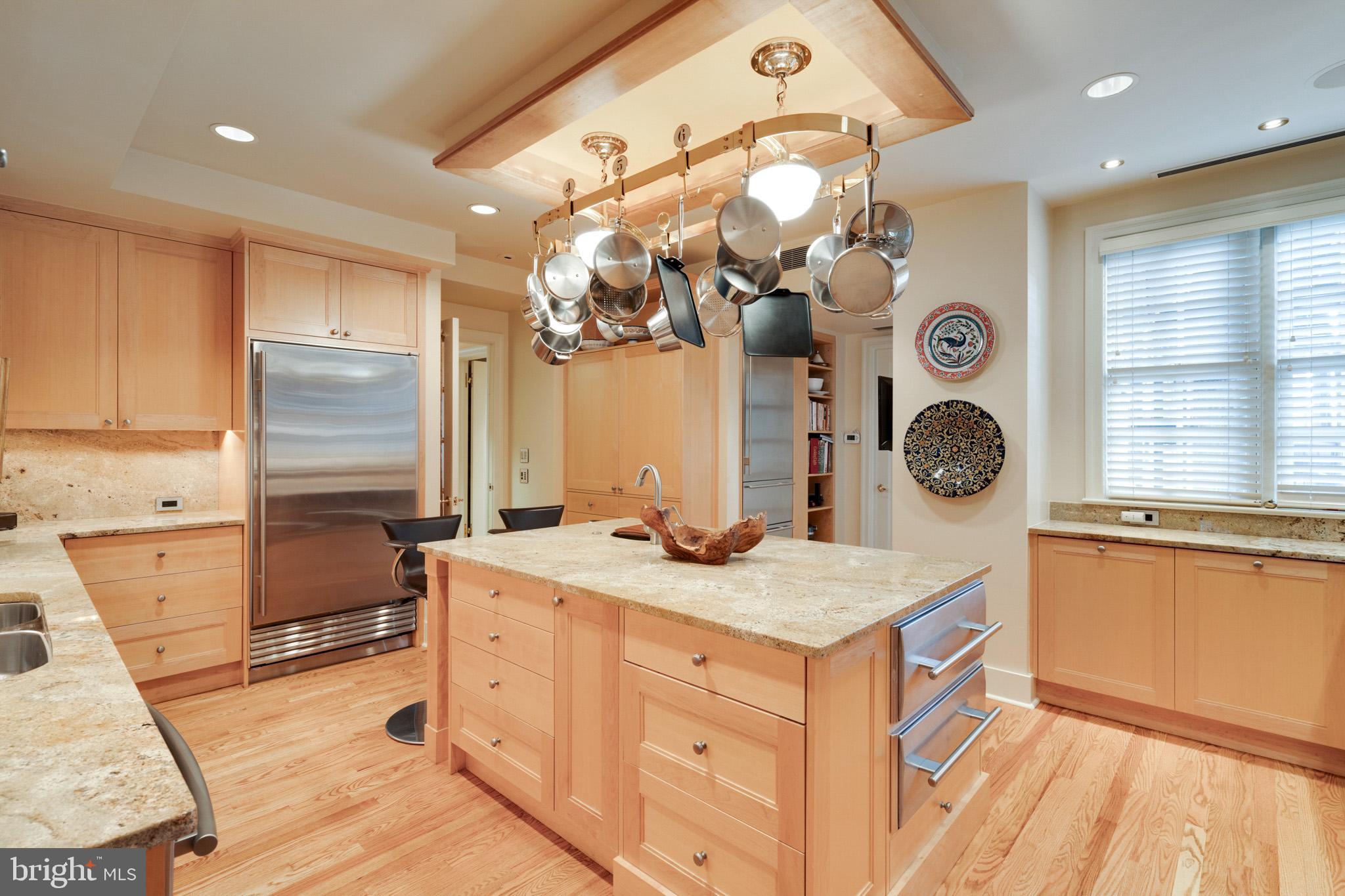 250 South 18th Street, Unit 601 Philadelphia, PA 19103 - Photo 26 of 52 Cook's Kitchen