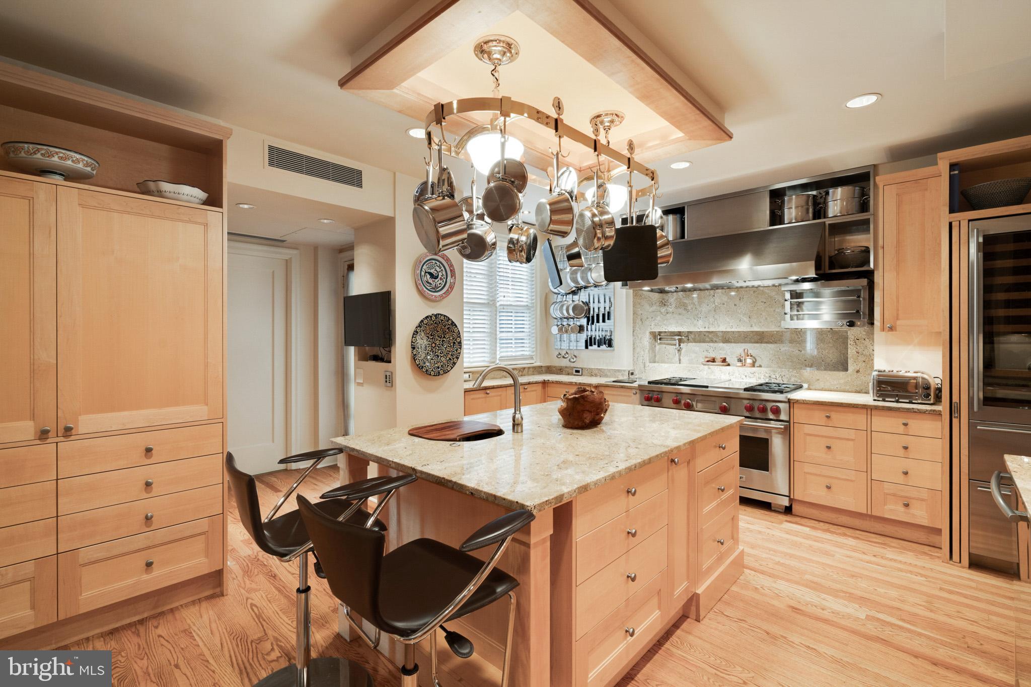 250 South 18th Street, Unit 601 Philadelphia, PA 19103 - Photo 27 of 52 Cook's Kitchen