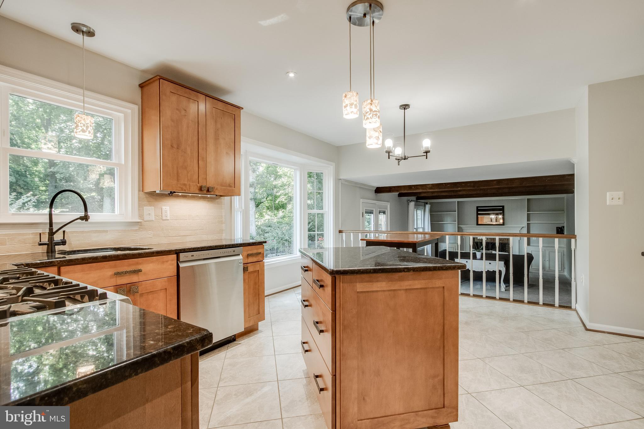 5929 Freds Oak Road Burke, VA 22015 - Photo 11 of 42 Gallery Image 11