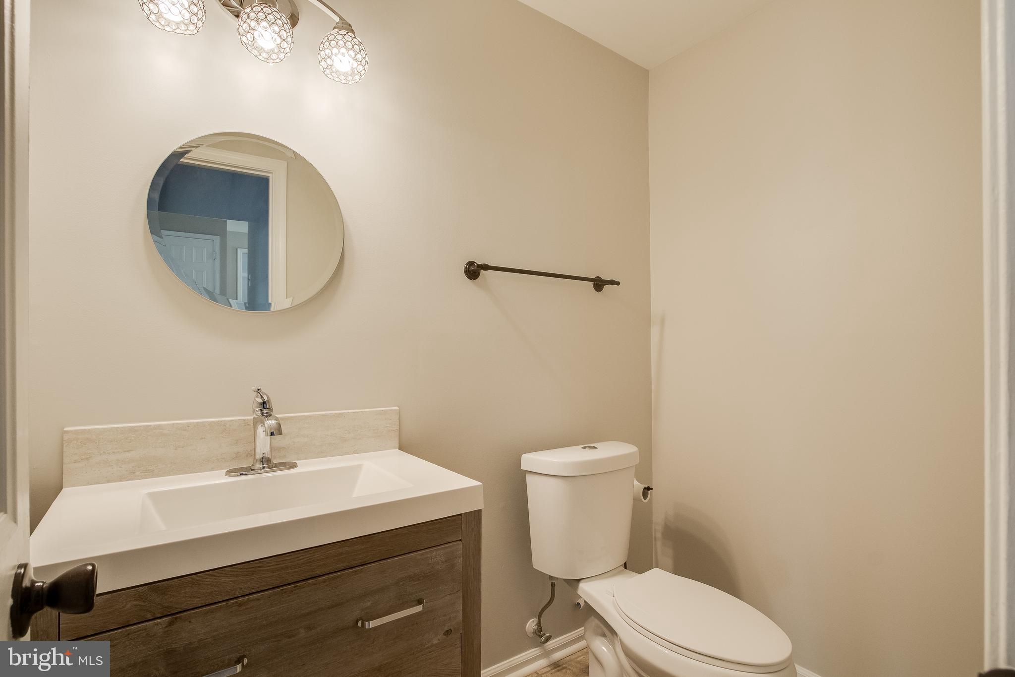 5929 Freds Oak Road Burke, VA 22015 - Photo 18 of 42 Gallery Image 18
