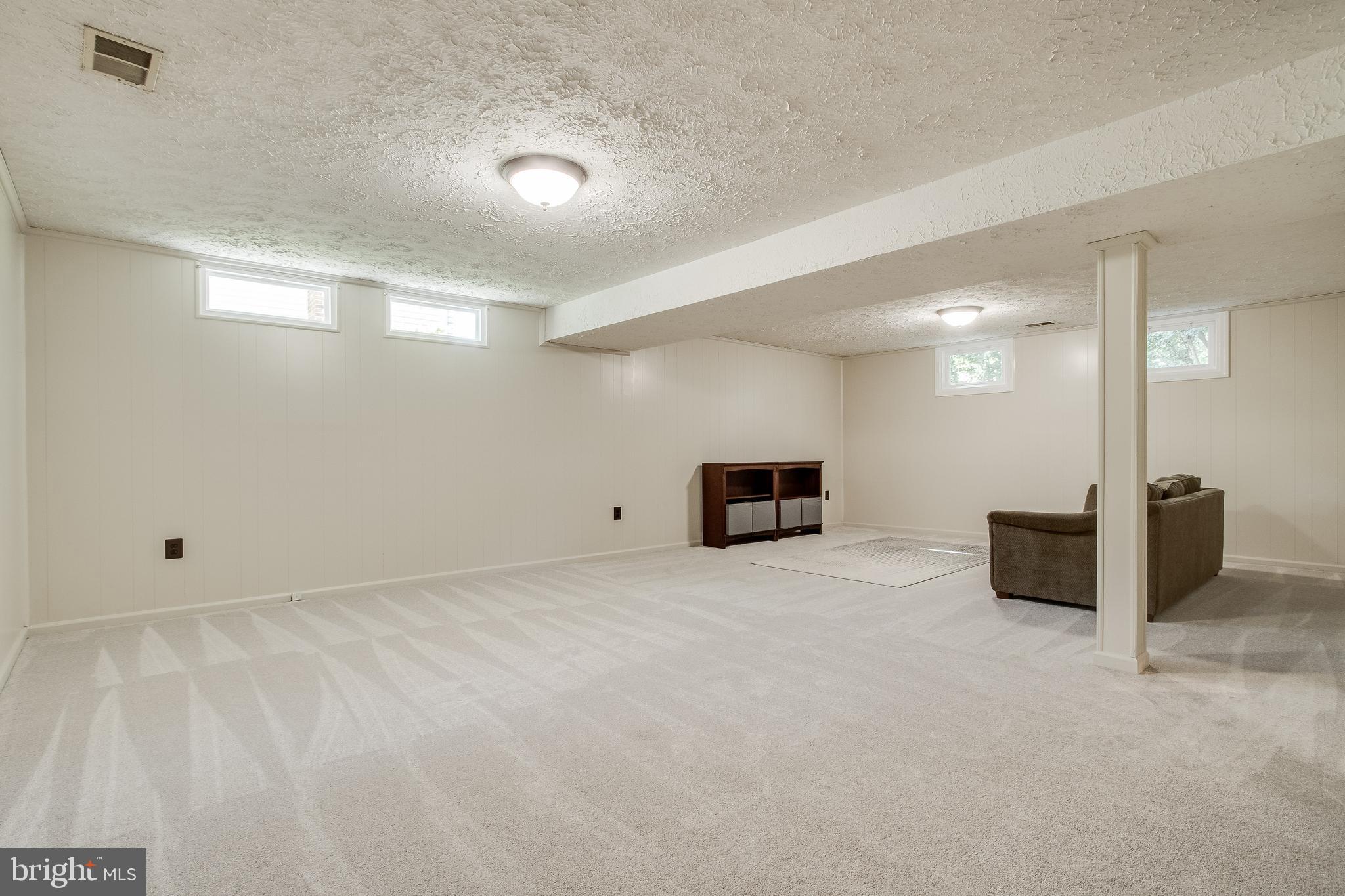 5929 Freds Oak Road Burke, VA 22015 - Photo 20 of 42 Gallery Image 20