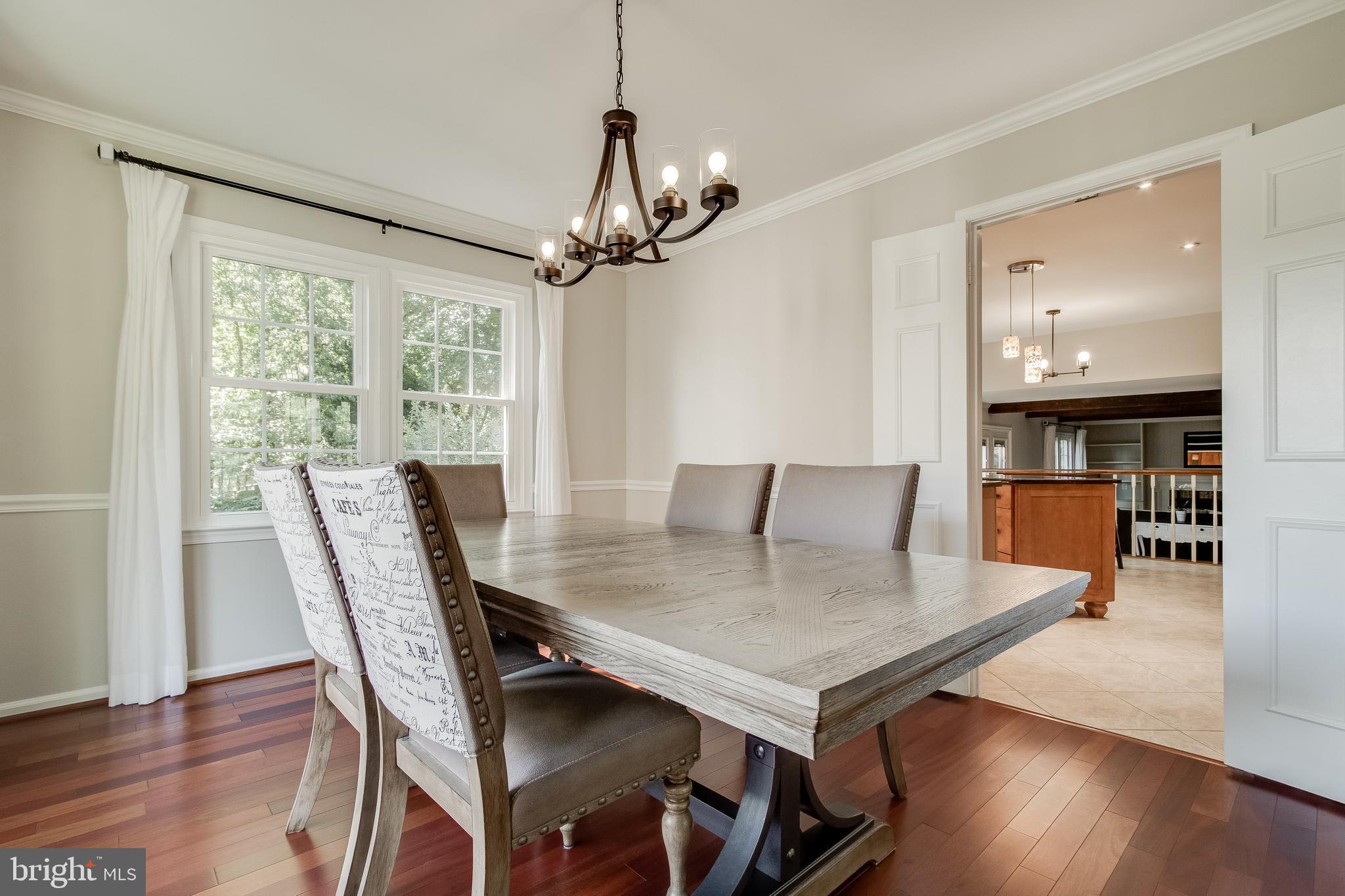 5929 Freds Oak Road Burke, VA 22015 - Photo 9 of 42 Gallery Image 9