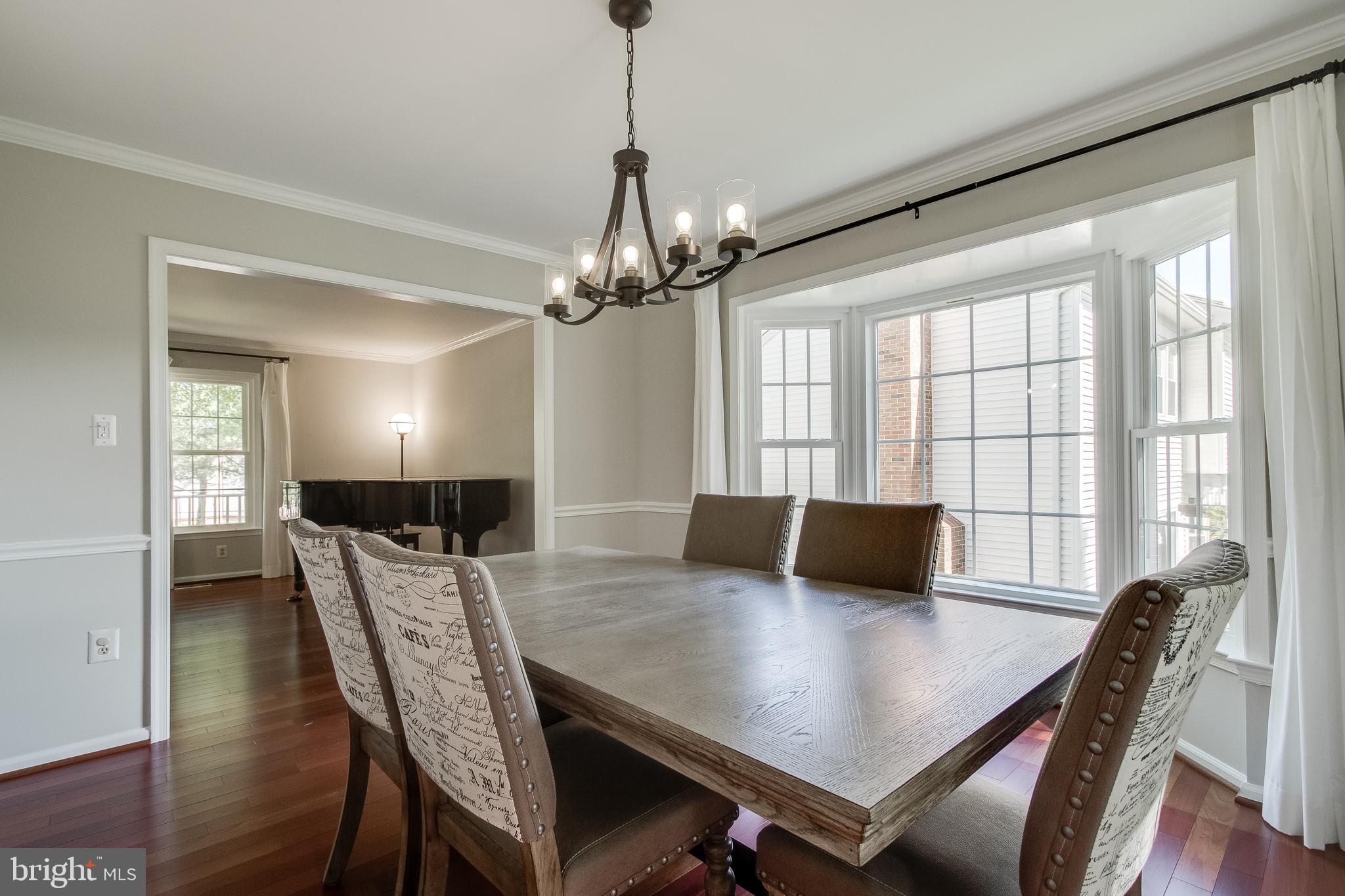 5929 Freds Oak Road Burke, VA 22015 - Photo 10 of 42 Gallery Image 10