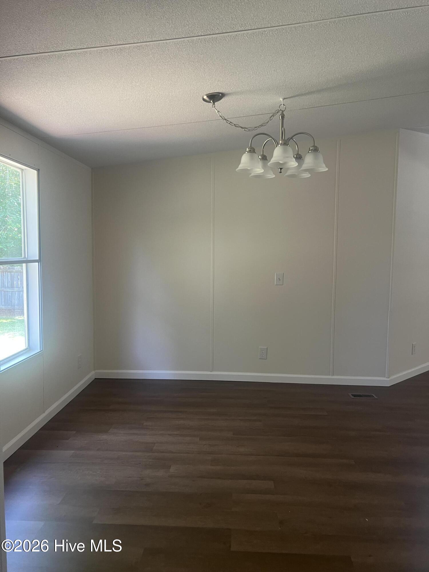 1520 Pocosin Road Winterville, NC 28590 - Photo 5 of 26