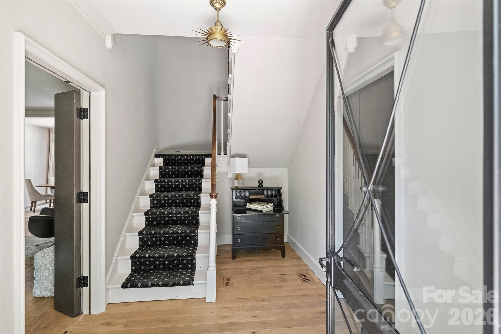 930 Ardsley Road, Unit 2 Charlotte, NC 28207 - Photo 3 of 36