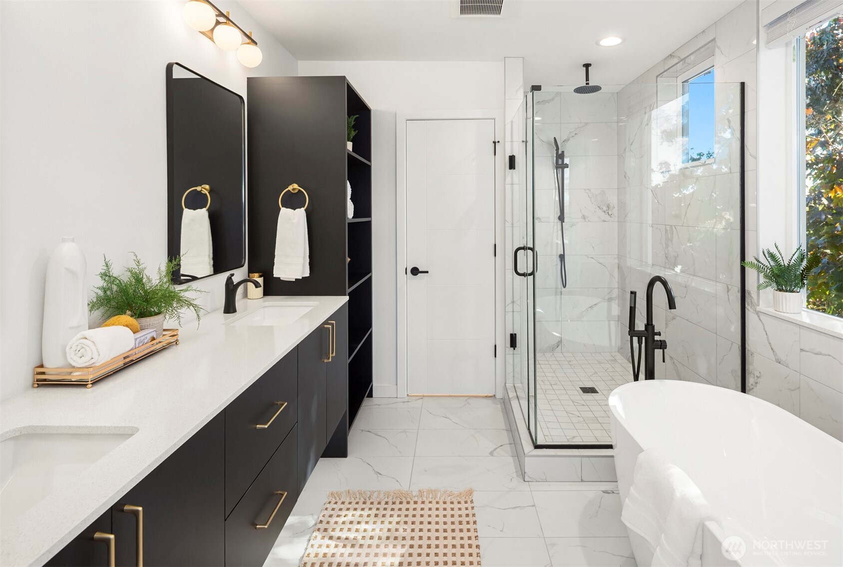 7717 Mary Avenue Northwest, Unit C Seattle, WA 98117 - Photo 14 of 38