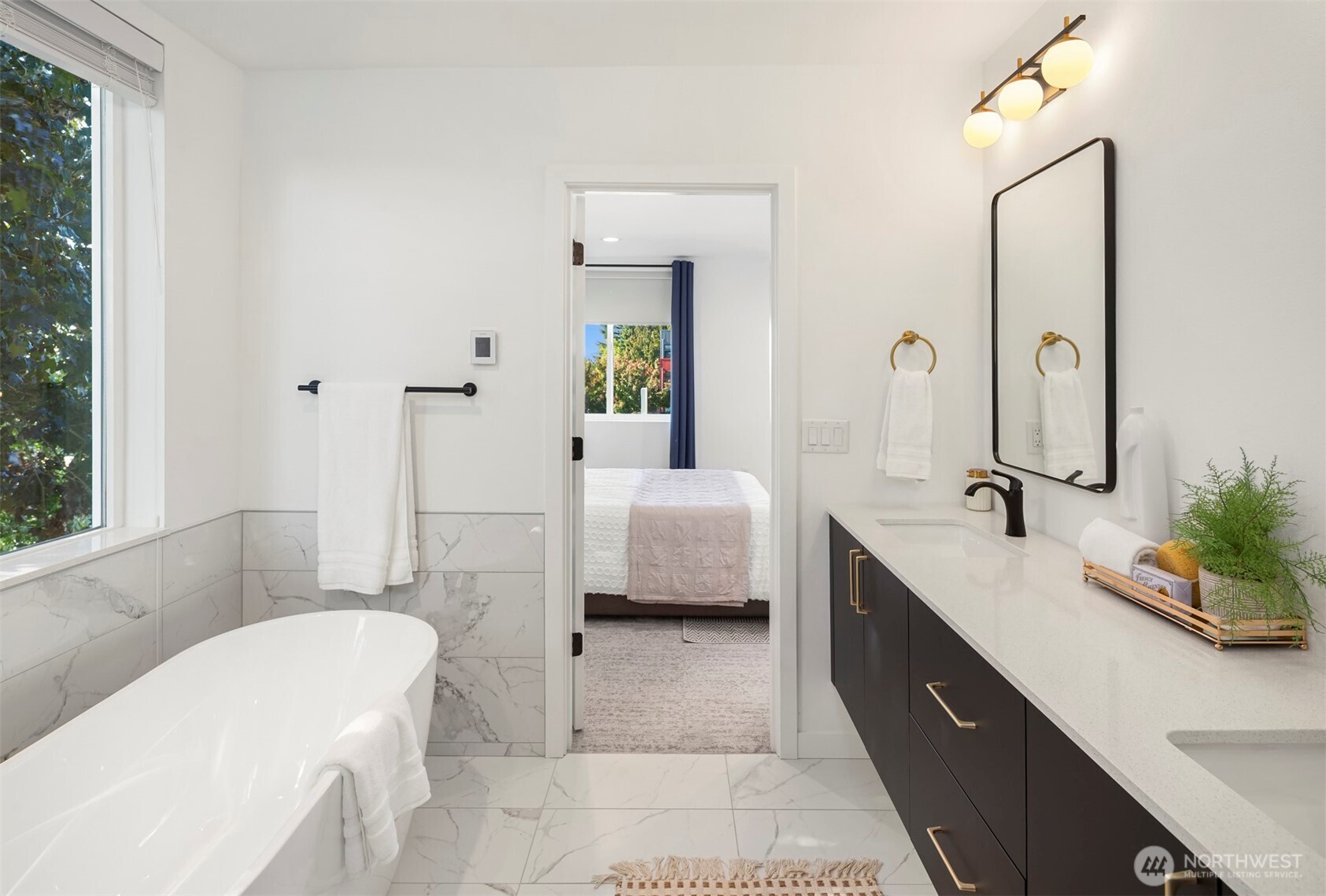 7717 Mary Avenue Northwest, Unit C Seattle, WA 98117 - Photo 15 of 38