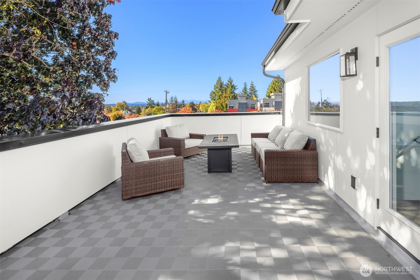 7717 Mary Avenue Northwest, Unit C Seattle, WA 98117 - Photo 25 of 38