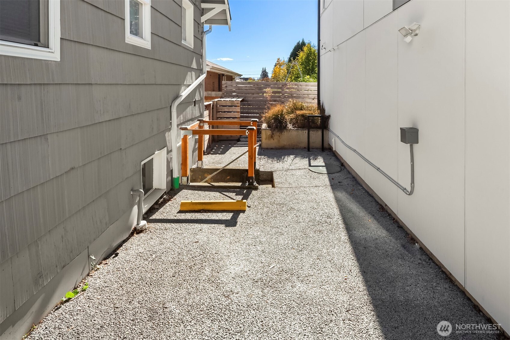 7717 Mary Avenue Northwest, Unit C Seattle, WA 98117 - Photo 30 of 38