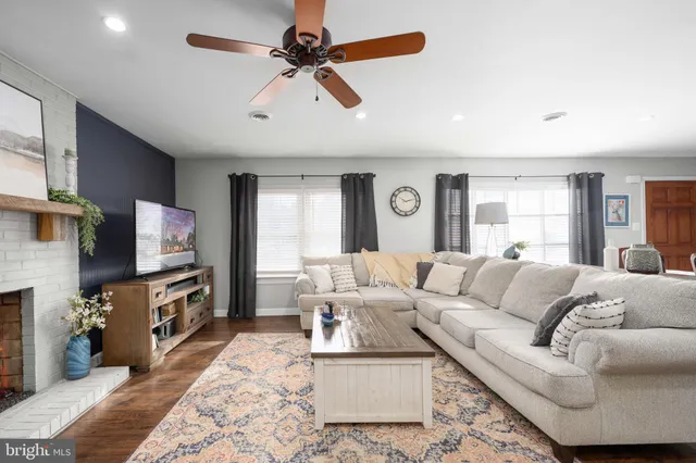 $420,000 | 10412 Hillside Lane, Fredericksburg, VA 22408