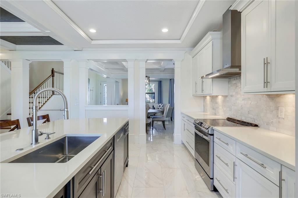 9250 Shadow Oak Lane Naples, FL 34120 - Photo 9 of 47